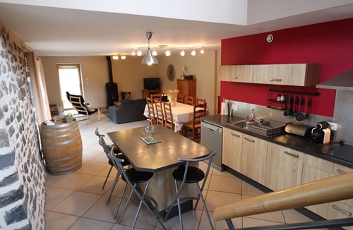 Neuveglise-sur-Truyere Cottage | Gite Neuvéglise-sur-Truyère-Sériers, 3 bedrooms, 6 persons