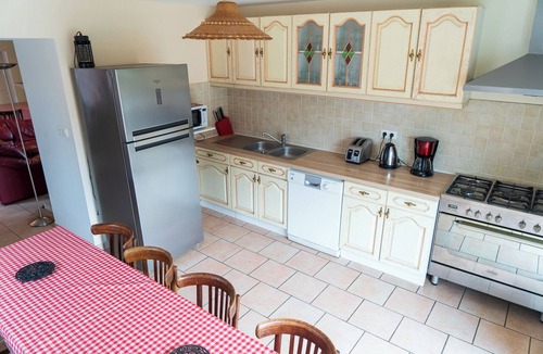 Saint-Bonnet-de-Vieille-Vigne House | Gîte de Fougère, swimming pool, sauna, gym, fishing