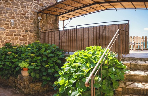 Asperjoc Cottage | Mas du Vernadel: 5 gites in the countryside with swimming pool:Gite FIGUIER 3/4 pers. max