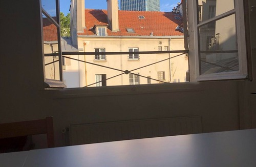 Saint-Victor Apartment | French flat in the center of Paris
