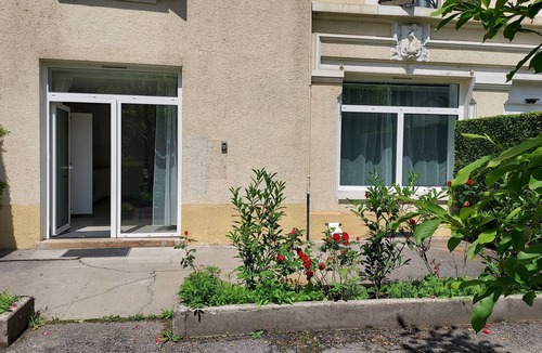 Vaulnaveys-le-Haut Apartment | Freshly renovated flat 2 bedrooms