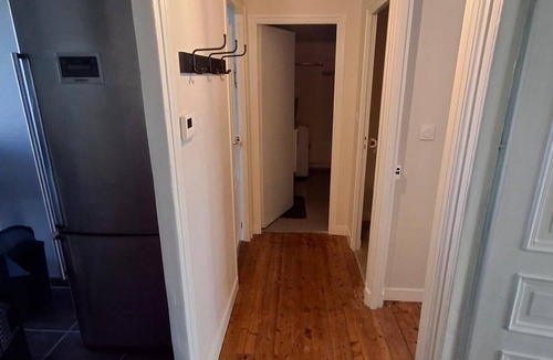 Saint-Marc Apartment | Furnished 2-bedroom apartment between the train station and downtown
