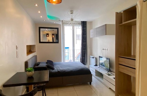 Montlucon Apartment | Furnished and equipped studio in city center with FREE WIFI