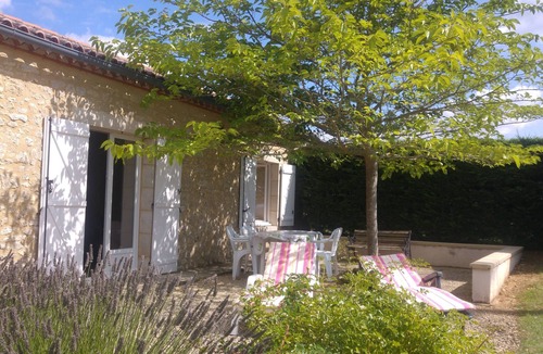 Mauroux House | Furnished barn with all comforts, beautiful view of the valley