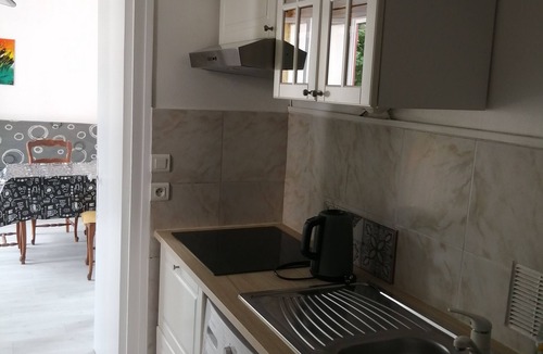 Guethary Apartment | Furnished studio Guéthary (basque coast)30m2-center village and beaches on foot *2023
