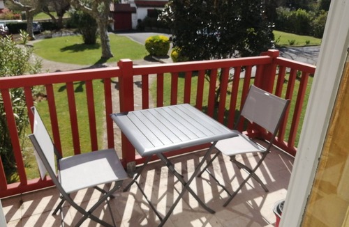 Guethary Apartment | Furnished studio Guéthary (basque coast)30m2-center village and beaches on foot *2023