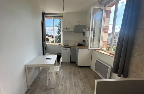 Biaudos Apartment | Furnished studio - Mobility lease