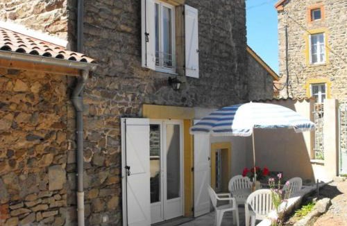 Saint-Paul-de-Vezelin House | Gîte 11 pers., charme rural, internet, animaux admis - FR-1-496-86