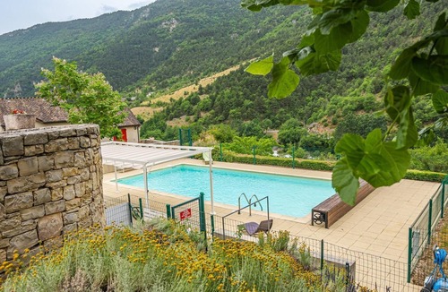Saint-Rome-de-Dolan House | Gîte 4/6 pers. Premium at Castel de la Peyre