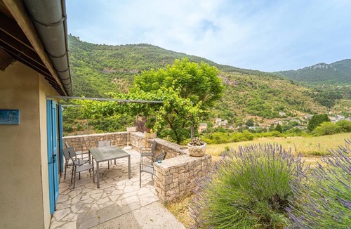 Saint-Rome-de-Dolan House | Gîte 4/6 pers. Premium at Castel de la Peyre