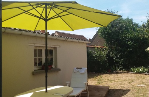 Chateauneuf-sur-Loire House | Gîte 6 pers - 3 bedrooms - near Loire