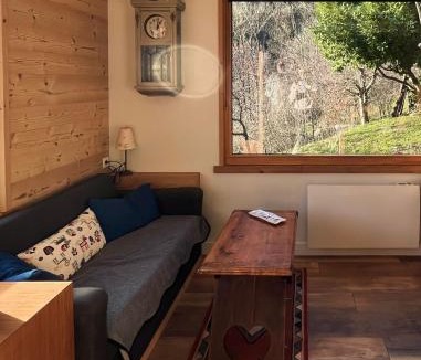 Sechilienne Apartment | Gîte A l'Orée du Bois - Duo - Entre Lacs et Montagnes
