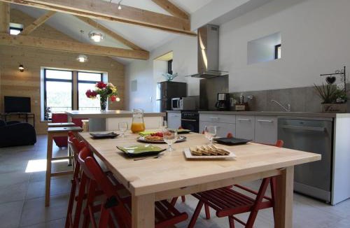 Saint-Prejet-d'Allier House | Gîte au calme avec équipements PMR, parking, animal accepté - FR-1-582-59