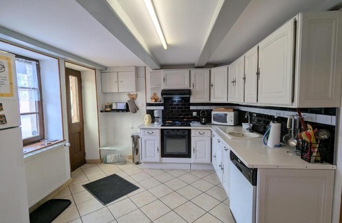 Aumontzey House | Gîte authentique avec terrasse couverte, 16 km de Gérardmer, 4 chambres, équipement bébé, Wi-Fi inclus - FR-1-589-231