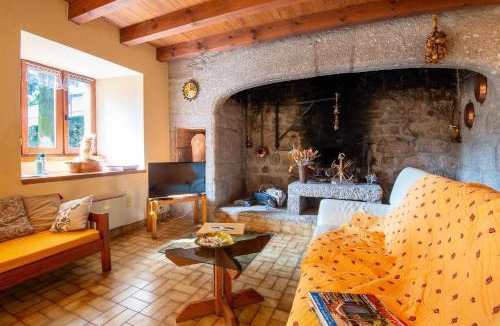 Le Buisson House | Gîte aux combettes 4/6 personnes