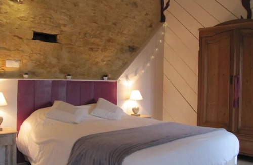 Montagnac-sur-Lede House | Gîte Avec Piscine Privée en Périgord. Au Calme Dans les Bois