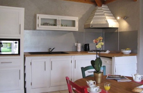 Montagnac-sur-Lede House | Gîte Avec Piscine Privée en Périgord. Au Calme Dans les Bois