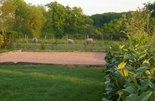 Le Bouchaud House | Gîte champêtre avec climatisation et jardin en Auvergne - FR-1-489-227