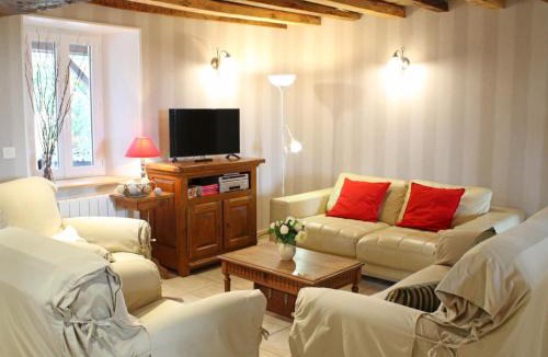 Cindre House | Gîte champêtre familial avec jardin à Cindré - FR-1-489-256