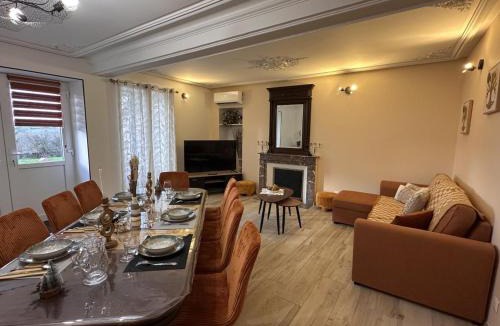 Buxieres-les-Mines House | Gîte Champêtre à Buxières-les-Mines avec Animaux Acceptés et Parking - FR-1-489-617