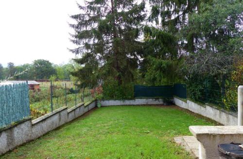 Saint-Germain-de-Salles House | Gîte charmant proche de la Sioule avec jardin privé - FR-1-489-96