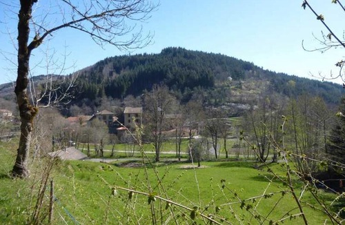 Saint-Vert House | Gîte charmant 5 pers. à Saint-Vert: nature, calme, proche rivières et sites touristiques - FR-1-582-223