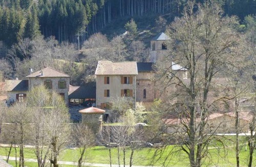 Saint-Vert House | Gîte charmant 5 pers. à Saint-Vert: nature, calme, proche rivières et sites touristiques - FR-1-582-223