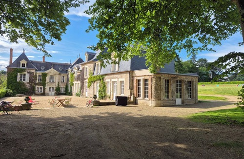 Villiers-Charlemagne House | Gîte Chouette la Valette -Private pool -Large 14-person riverside gîte