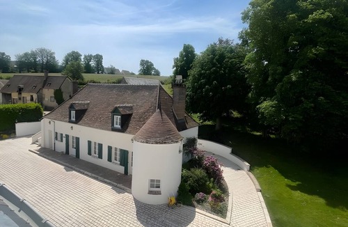 Chateau-Renard House | Gîte Cyclamen – Le Clos de Mocberry Vacation Rentals