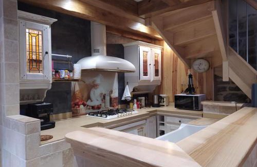 Saint-Etienne-du-Valdonnez House | Gîte de 12 personnes à molines