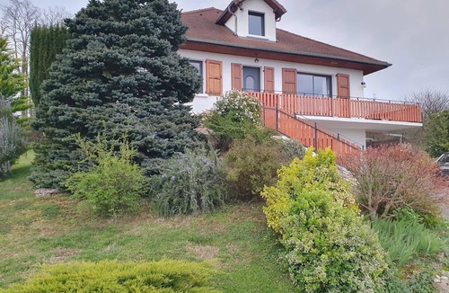 Saint-Genix-sur-Guiers House | Gîte de Pigneux – Covered Terrace, Mountain View, Garden & Barbecue