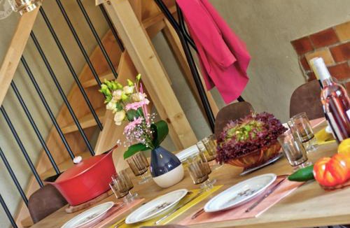 Saint-Cyr-les-Vignes House | Gîte de Charme avec SPA et Parking Privé à la Campagne - FR-1-496-310