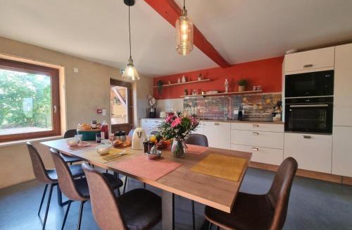 Saint-Cyr-les-Vignes House | Gîte de Charme avec SPA et Parking Privé à la Campagne - FR-1-496-310