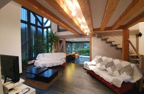 Dollon House | Gîte de charme avec SPA et cheminée, près du Mans, 7 chambres, WIFI, en bord de forêt de Vibraye - FR-1-410-308