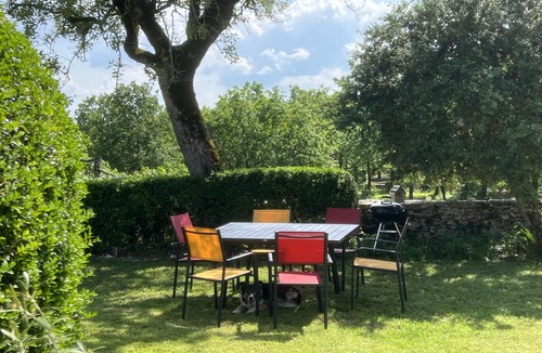 Lalbenque House | Gîte de Charme dans le Lot - 110m2 - Swimming pool and Jacuzzi - 6 pers
