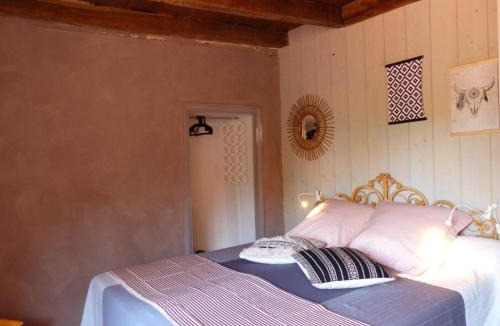 Vicq House | Gîte de Charme en Ferme du XVIIe siècle avec Internet - FR-1-489-166