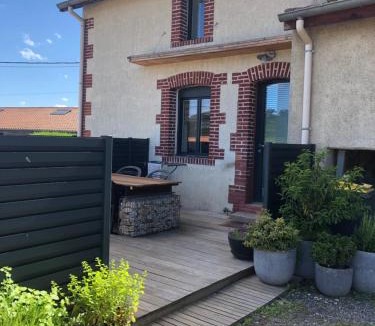 Saint-Victor-sur-Loire House | Gîte de chenieux