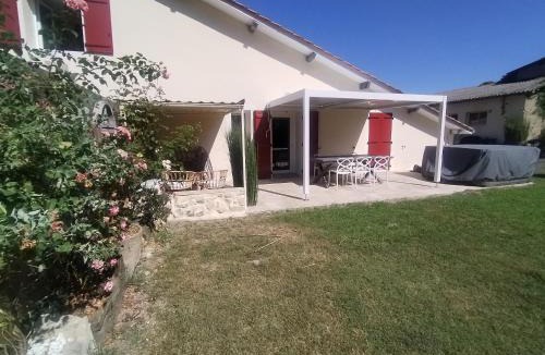 Candresse House | Gîte de Famille avec Jacuzzi, location longue ok