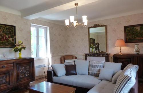 Saint-Bonnet-de-Rochefort House | Gîte de charme à Saint-Bonnet-de-Rochefort avec jardin privatif - FR-1-489-105