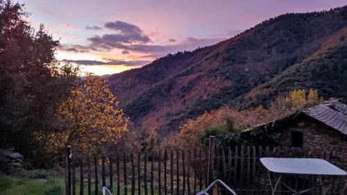 Saint-Privat-de-Vallongue House | Gîte de la Salamandre