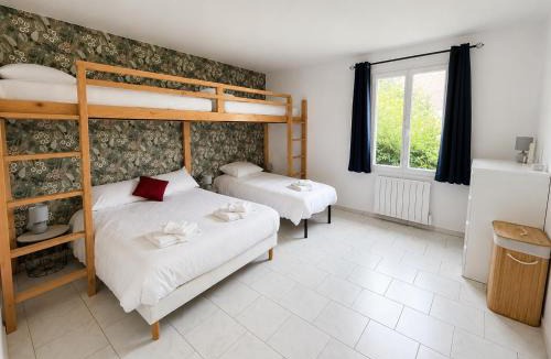 Roeze-sur-Sarthe House | Gîte de groupe pour 30 personnes à proximité du Mans et La Flèche