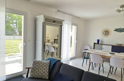 Ploulech House | Gîte de Kerninon, bright and spacious single-storey house