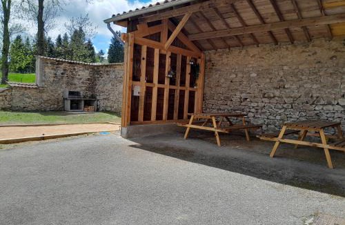 Saint-Jean-d'Aubrigoux House | Gîte de l'Aubrigoux - Maison