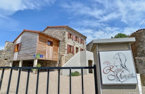 Valz-sous-Chateauneuf House | Gîte de la Reine Margot
