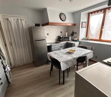 Deols House | Gîte de l horloge
