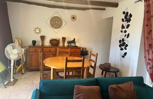 Cuzorn House | gîte de l oustalneou