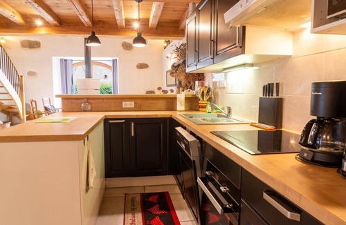 Fraissinet-de-Lozere House | Gîte de la Cascade 6/8 pers in Rûnes