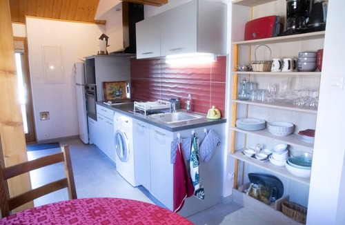 Groslee-Saint-Benoit House | Gîte des Buis de l'Ain – Nature, Peace & Tranquility