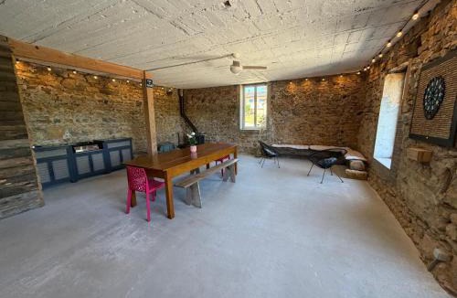 Bully House | Gîte Domaine du Berret 8 pers
