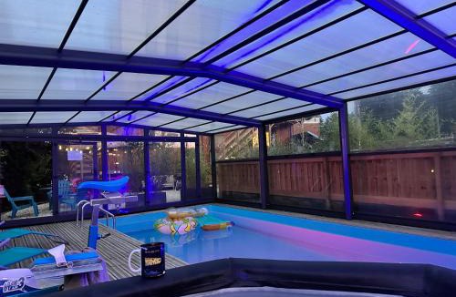 Toucy Apartment | Gîte du Silo Epi de Maïs Piscine et SPA